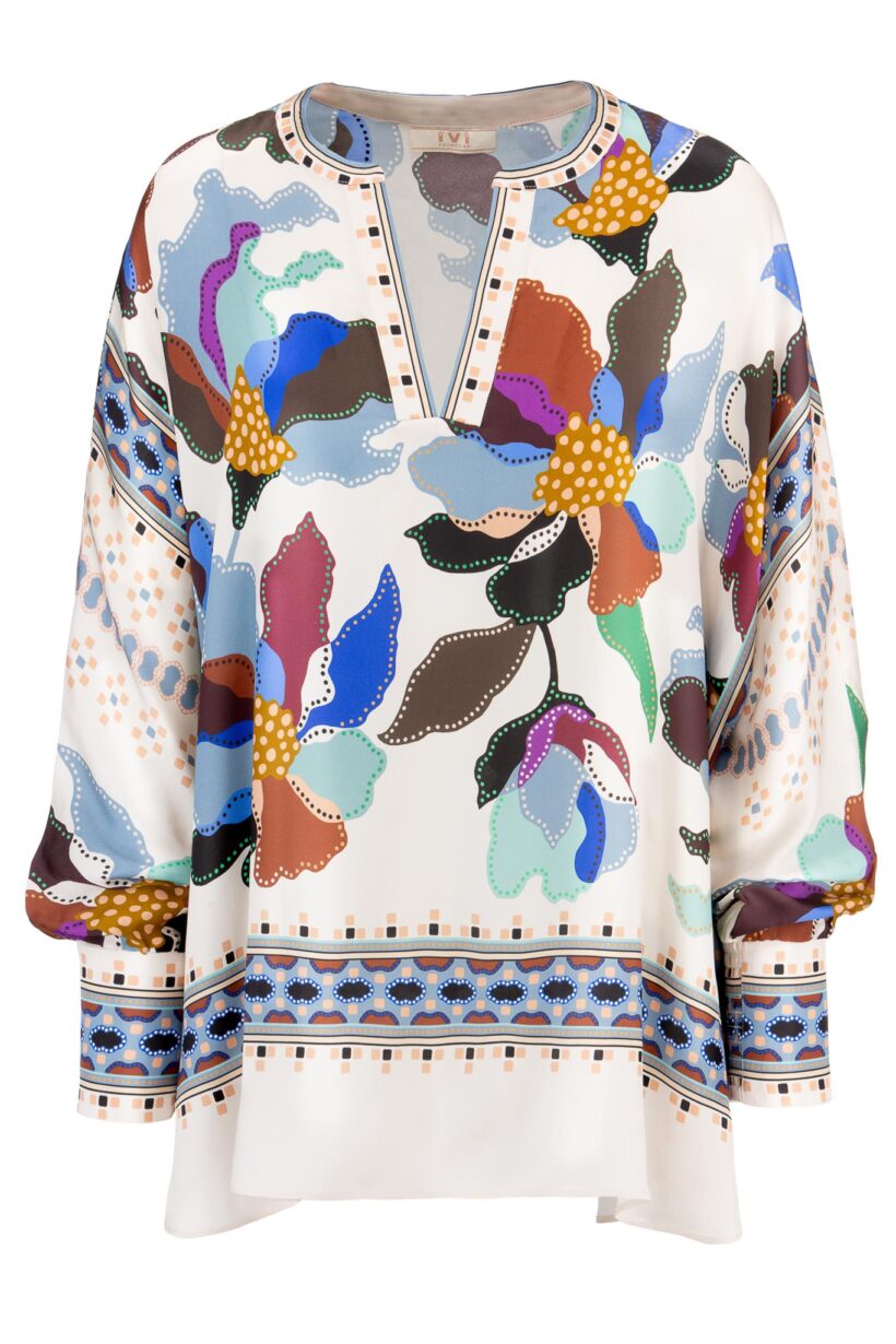 IVI collection BLUE BELL Seidentunika mit platziertem Blüten-Print in multicolor aus der AW24 Kollektion. IVI collection BLUE BELL silk tunic with placed flower print in multicolor from the AW24 collection.