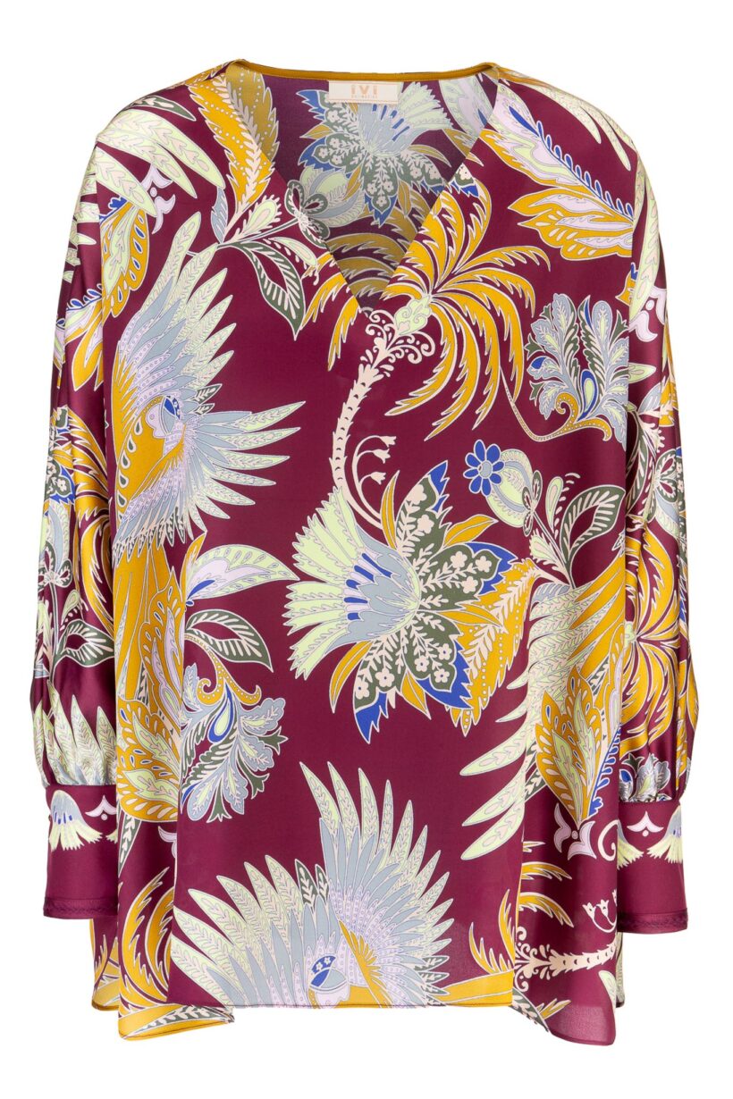 IVI collection GLAMOROUS Seidentunika mit floralem Print in in gelb und blau auf bordeaux aus der AW24 Kollektion. IVI collection GLAMOROUS silk tunic with floral print in yellow and blue on bordeaux from the AW24 collection.