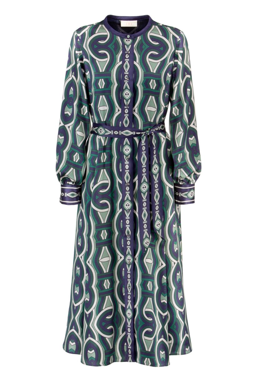 IVI collection GRACE elegantes Blusenkleid mit durchgehender Knopfleiste aus Viskose-Rayon-Mix mit graphischen Print in grün aus der AW24 Kollektion. IVI collection GRACE elegant blouse dress with full-length button placket made from a viscose-rayon blend with a graphic print in green colors from the AW24 collection.