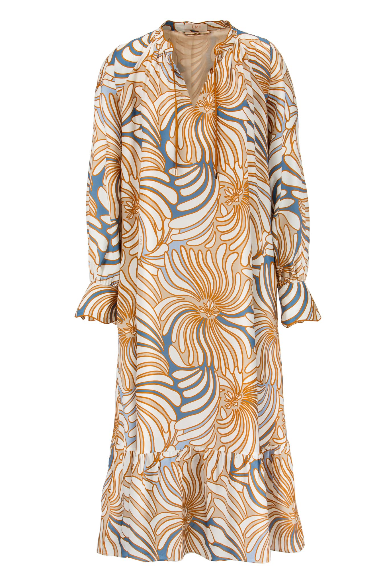 IVI collection SWIRL hochwertige Seidenkleid in den Farben hellblau und beige aus der Resort25 Kollektion. IVI collection SWIRL high-quality silk dress in the colors light blue and beige from the Resort25 collection.