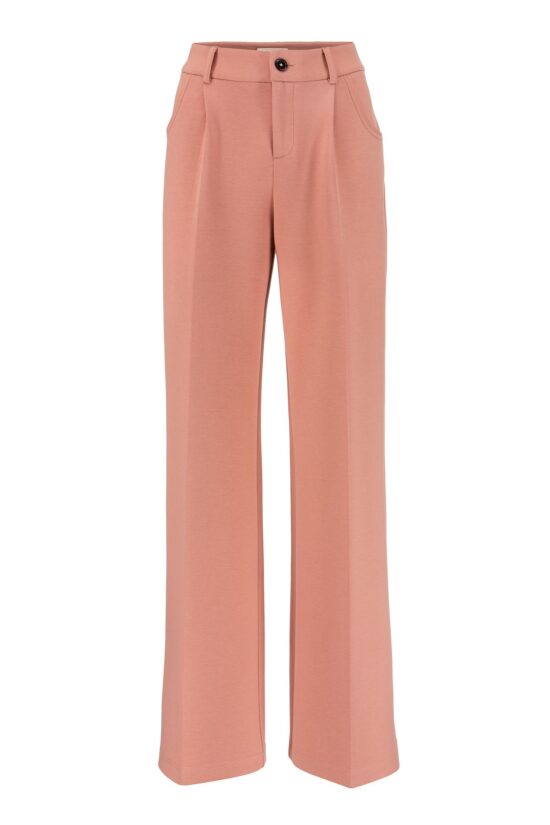 IVI collection SOLID JERSEY hochwertige Buntfaltenhose in den Farben rose aus der Resort25 Kollektion. IVI collection SOLID JERSEY high-quality pleated trouser in rose from the Resort25 collection.