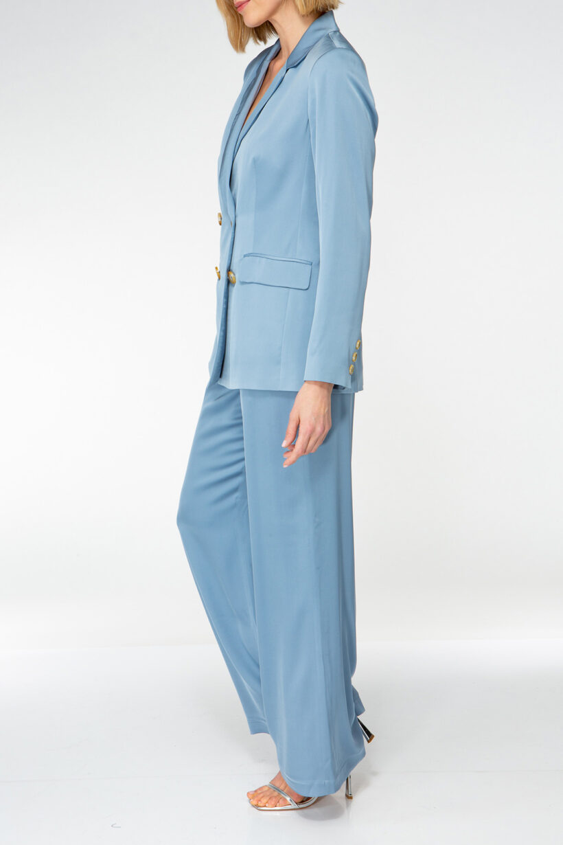 IVI collection light blue blazer in relaxed fit made from silk from aw24 collection